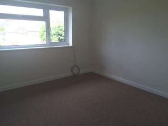  Image of 3 bedroom Detached house for sale in Epping Close Eastwood Leigh-on-Sea SS9 at Eastwood Essex Eastwood, SS9 5QB