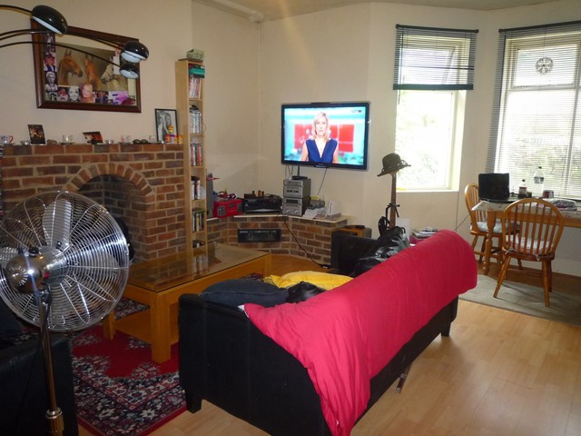  Image of 1 bedroom Flat to rent in Eaton Road Hove BN3 at Hove, BN3 3PJ