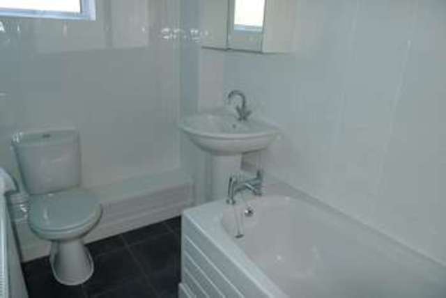  Image of 2 bedroom Flat to rent in Edlogan Way Croesyceiliog Cwmbran NP44 at Edlogan Way Croesyceiliog Cwmbran, NP44 2QB
