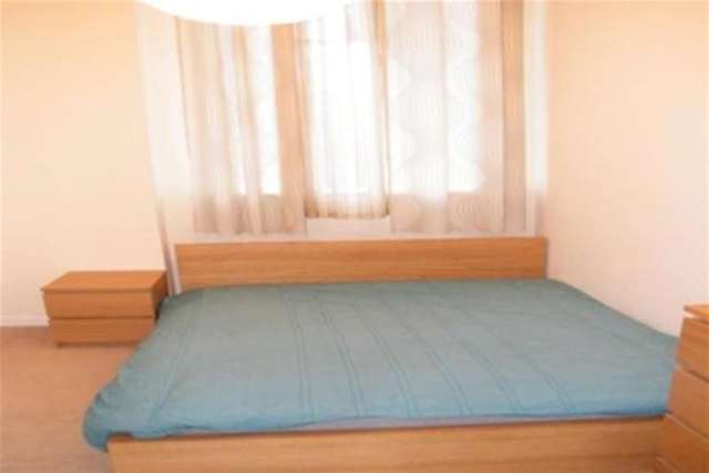 Image of 2 bedroom Flat to rent in Egypt Road Nottingham NG7 at Nottingham, NG7 7JJ