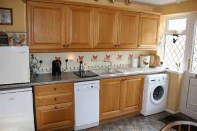  Image of 4 bedroom Detached house for sale in Elizabeth Close Kings Worthy Winchester SO23 at Elizabeth Close Kings Worthy Winchester, SO23 7PE