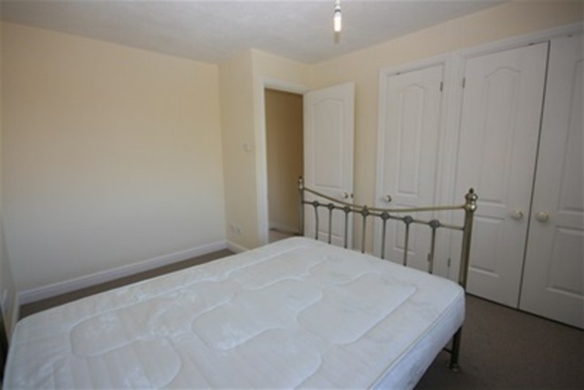  Image of 2 bedroom Detached house to rent in Ellerton Close Theale Reading RG7 at Theale, RG7 5QN