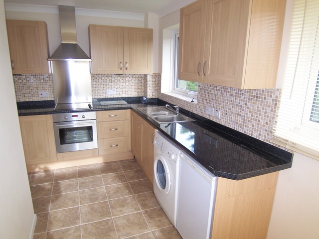  Image of 2 bedroom Flat to rent in Elm Place Rustington Littlehampton BN16 at Rustington, BN16 3BL
