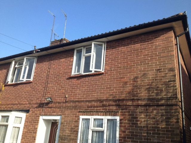  Image of 2 bedroom Flat for sale in Elmwood Avenue Borehamwood WD6 at Elmwood Avenue Array Borehamwood, WD6 1SZ