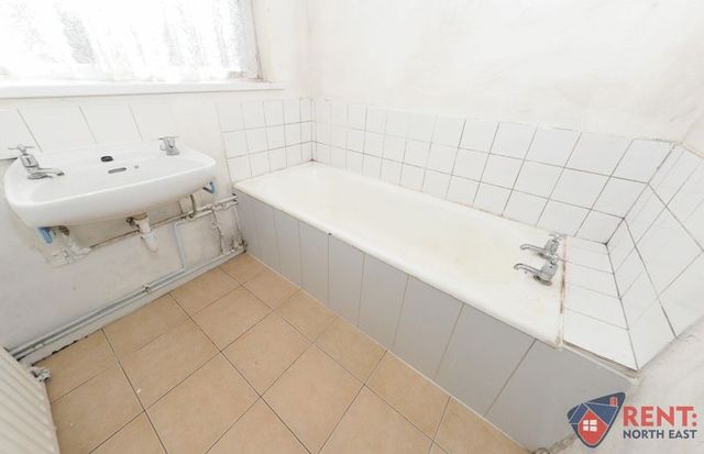  Image of 2 bedroom Flat to rent in Elsdon Terrace North Shields NE29 at Elsdon Terrace Array Earsdon Moor, NE29 7AS