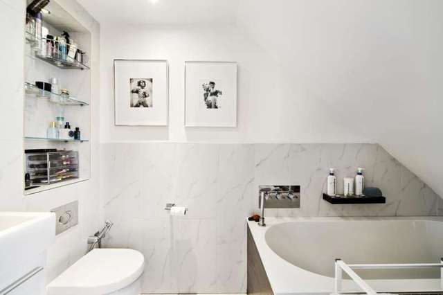  Image of 2 bedroom Flat for sale in Elsham Road London W14 at Elsham Road  London, W14 8HB