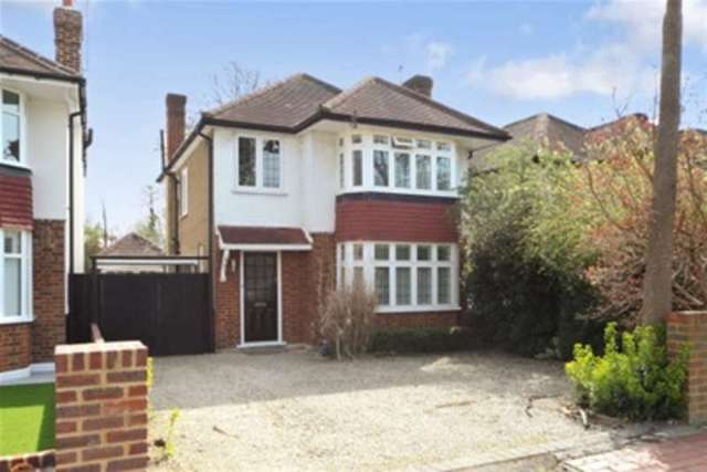  Image of 3 bedroom Semi-Detached house to rent in Ember Gardens Thames Ditton KT7 at Thames Ditton, KT7 0LL