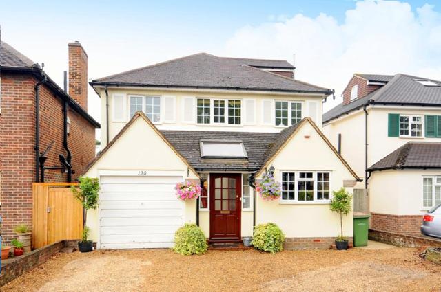  Image of 4 bedroom Detached house to rent in Ember Lane East Molesey KT8 at East Molesey Surrey Surrey, KT8 0BS