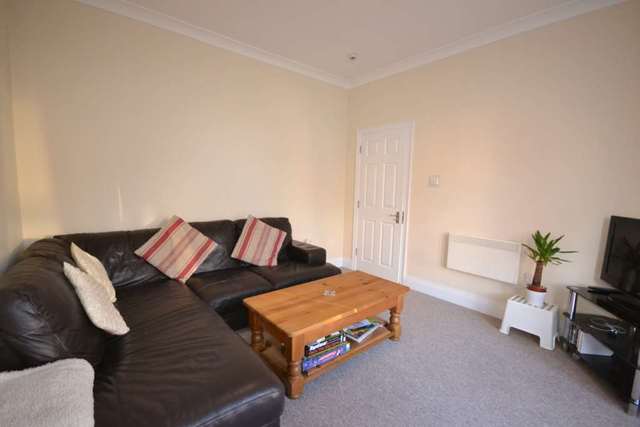  Image of 6 bedroom Semi-Detached house to rent in Erleigh Road Reading RG1 at Erleigh Road  Reading, RG1 5NH