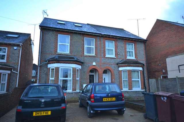  Image of 6 bedroom Semi-Detached house to rent in Erleigh Road Reading RG1 at Erleigh Road  Reading, RG1 5NH