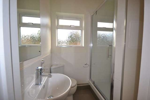  Image of 6 bedroom Semi-Detached house to rent in Erleigh Road Reading RG1 at Erleigh Road  Reading, RG1 5NH