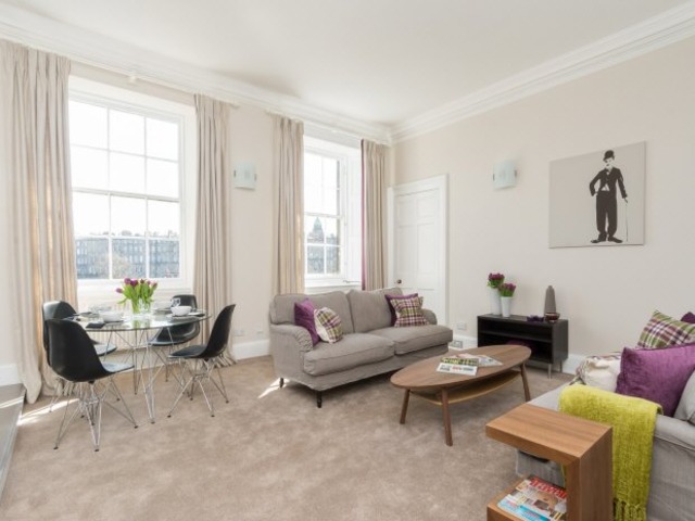  Image of 2 bedroom Flat to rent in Eton Terrace Edinburgh EH4 at Edinburgh  Edinburgh, EH4 1QD