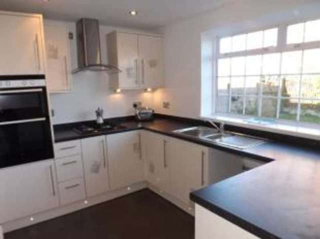  Image of 3 bedroom Semi-Detached house for sale in Farndale Road Sutton-in-Ashfield NG17 at Sutton-in-Ashfield Nottinghamshire Skegby, NG17 4NF