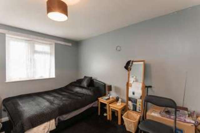  Image of 2 bedroom Flat for sale in Felmer Drive Kings Worthy Winchester SO23 at Felmer Drive Kings Worthy Winchester, SO23 7PY