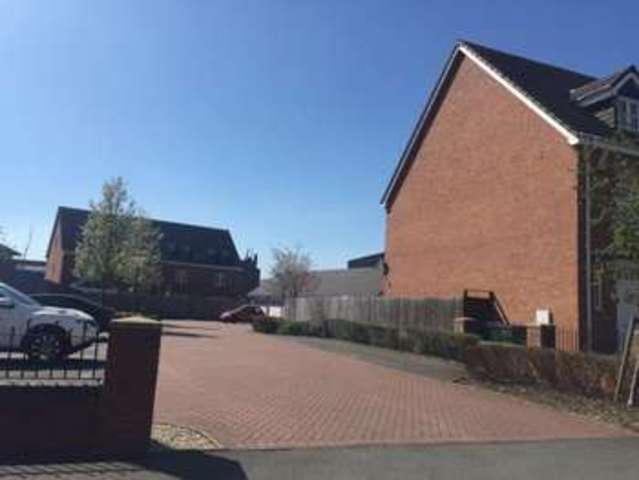  Image of 2 bedroom Flat to rent in Ferguson Drive Tipton DY4 at Ferguson Drive  Tipton, DY4 7NS