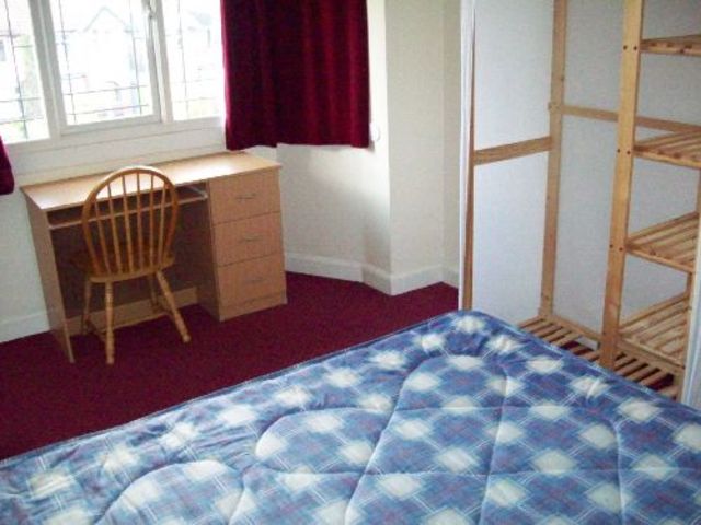  Image of 1 bedroom House Share to rent in Gibbins Road Selly Oak Birmingham B29 at B29 6NH  201 Gibbins Rd, B29 6NH