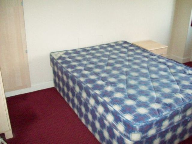  Image of 1 bedroom House Share to rent in Gibbins Road Selly Oak Birmingham B29 at B29 6NH  201 Gibbins Rd, B29 6NH