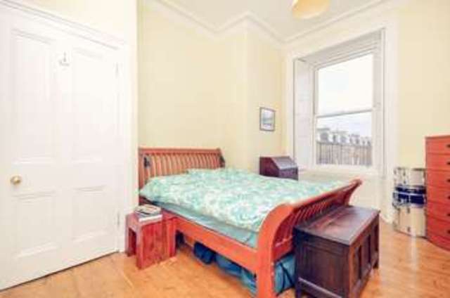 Image of 3 bedroom Flat for sale in Madeira Street Edinburgh EH6 at Madeira Street Leith Edinburgh, EH6 4AL