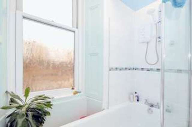  Image of 3 bedroom Flat for sale in Madeira Street Edinburgh EH6 at Madeira Street Leith Edinburgh, EH6 4AL