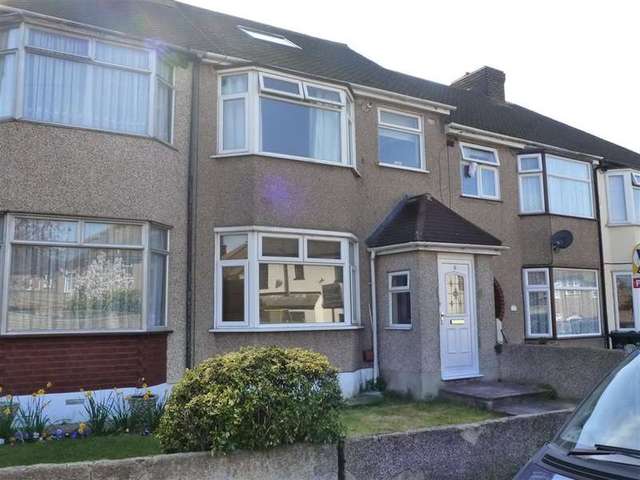  Image of 5 bedroom Terraced house for sale in Fleet Avenue Dartford DA2 at Dartford Kent Dartford, DA2 6NL