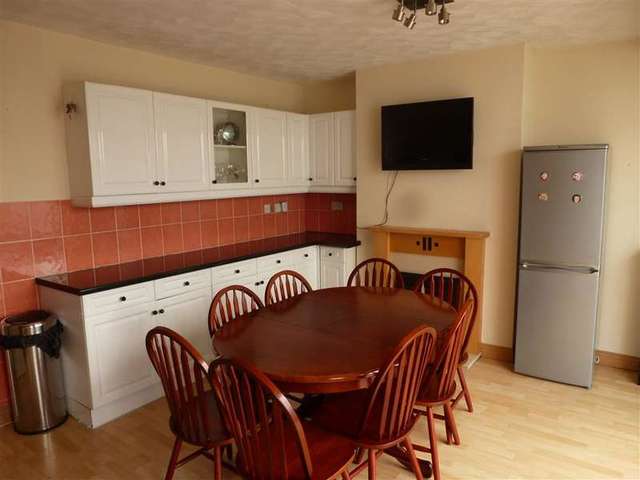  Image of 5 bedroom Terraced house for sale in Fleet Avenue Dartford DA2 at Dartford Kent Dartford, DA2 6NL