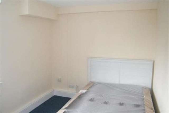  Image of 2 bedroom Flat to rent in Forest Road East Nottingham NG1 at Nottingham, NG1 4HJ