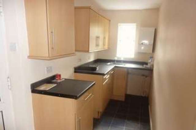  Image of 2 bedroom Terraced house to rent in Fountains Road Walsall WS3 at Fountains Road  Walsall, WS3 2RL