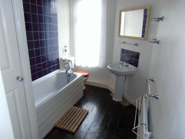  Image of 2 bedroom Terraced house to rent in Suez Street Nottingham NG7 at suez street basford nottingham, NG7 7GB