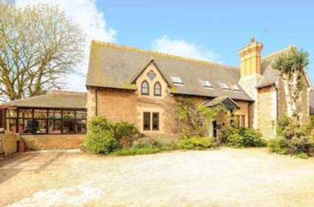  Image of 4 bedroom Semi-Detached house for sale in Garford Abingdon OX13 at Garford Abingdon, OX13 5PG