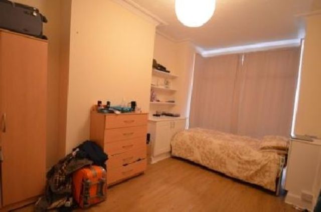  Image of 7 bedroom House Share to rent in Gibbins Road Selly Oak Birmingham B29 at Selly Oak West Midlands Selly Oak, B29 6NH