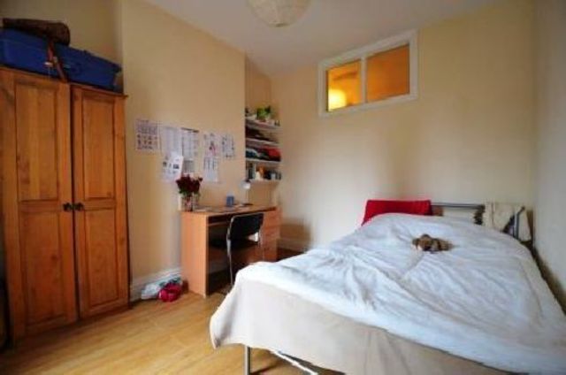  Image of 7 bedroom House Share to rent in Gibbins Road Selly Oak Birmingham B29 at Selly Oak West Midlands Selly Oak, B29 6NH