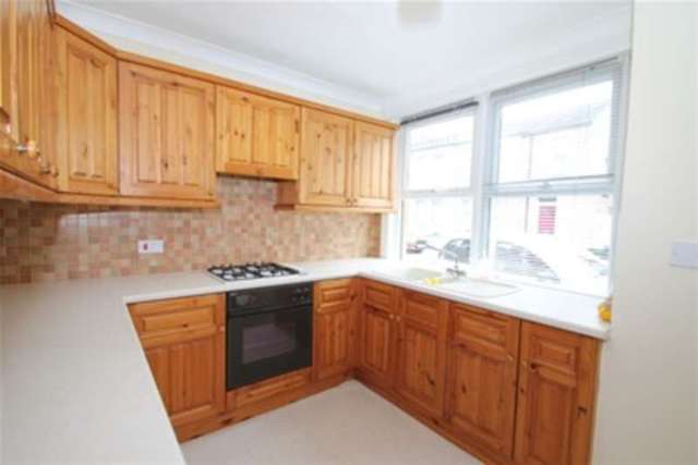  Image of 2 bedroom Detached house to rent in Gladwell Road Bromley BR1 at Bromley, BR1 4DA