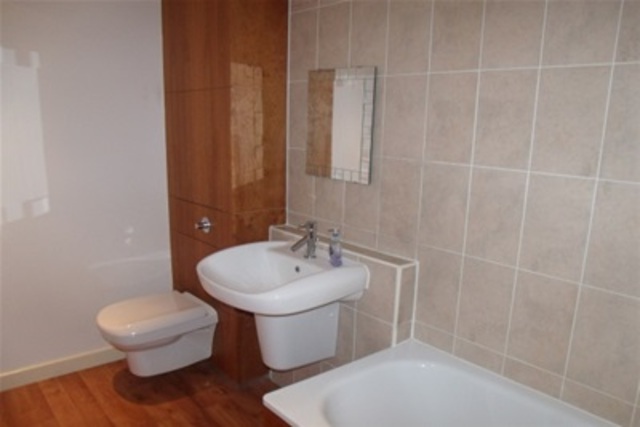 Image of 2 bedroom Flat to rent in Glasgow Harbour Terraces Glasgow G11 at Glasgow Harbour Glasgow Glasgow, G11 6BL
