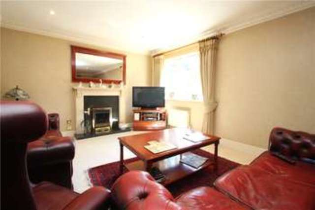  Image of 2 bedroom Apartment for sale in St. Johns Hill Road St. Johns Woking GU21 at St. Johns Hill Road Woking Knaphill, GU21 7RQ