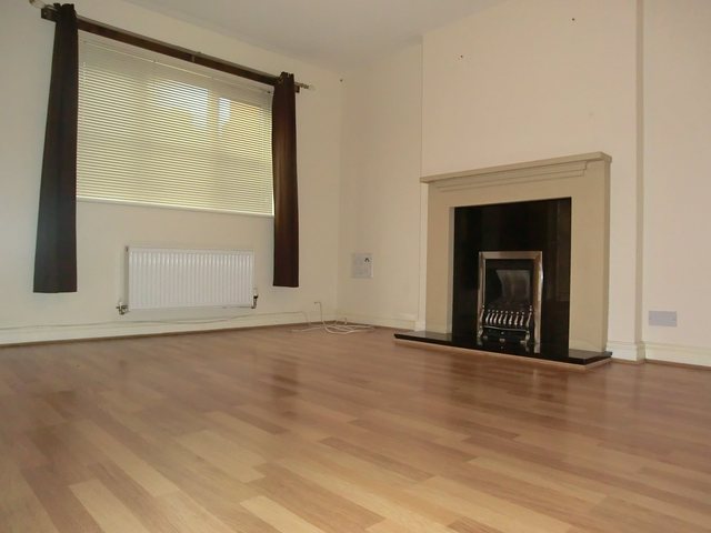 Image of 2 bedroom Detached house to rent in Glendevon Close Wythenshawe Manchester M22 at Wythenshawe  Moss Nook, M22 8FB