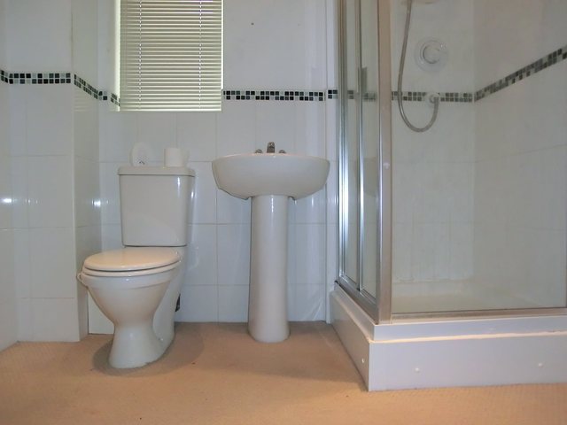  Image of 2 bedroom Detached house to rent in Glendevon Close Wythenshawe Manchester M22 at Wythenshawe  Moss Nook, M22 8FB