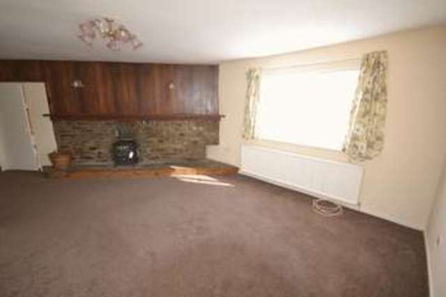  Image of 2 bedroom Bungalow to rent in Drim Terrace Goodwick SA64 at Goodwick, SA64 0JT