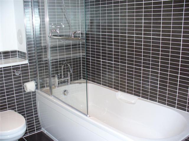  Image of 2 bedroom Flat to rent in Gourlay Yard Dundee DD1 at City Centre Dundee Dundee, DD1 3BR