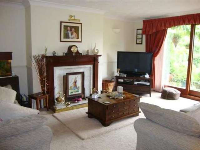  Image of 3 bedroom Bungalow for sale in Rectory Road Anderby Skegness PE24 at Anderby, PE24 5YF