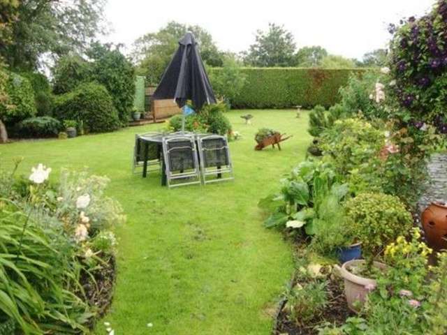  Image of 3 bedroom Bungalow for sale in Rectory Road Anderby Skegness PE24 at Anderby, PE24 5YF