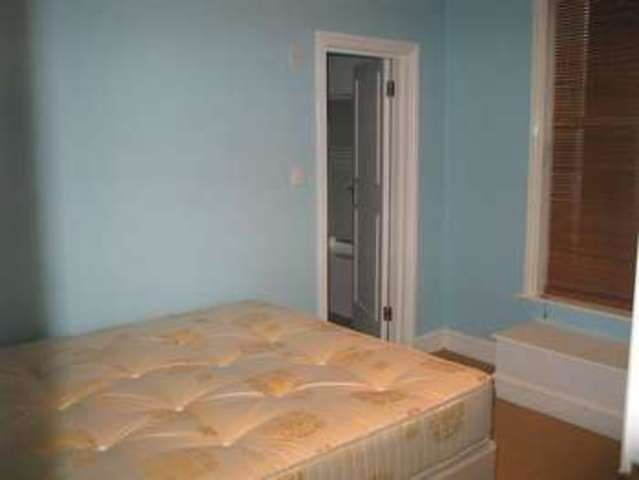  Image of 2 bedroom Flat to rent in Greencroft Gardens London NW6 at South Hampstead London West Hampstead, NW6 3PH