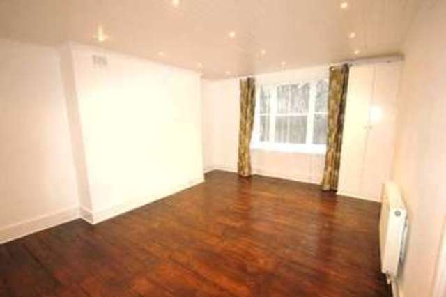 Image of 3 bedroom Flat to rent in Grosvenor Avenue London N5 at Highbury London Highbury, N5 2NL