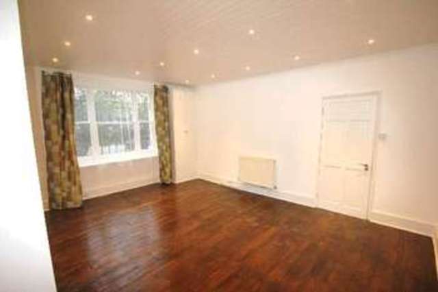  Image of 3 bedroom Flat to rent in Grosvenor Avenue London N5 at Highbury London Highbury, N5 2NL