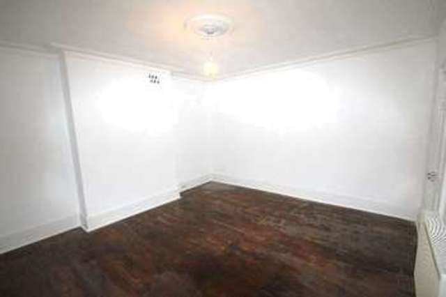  Image of 3 bedroom Flat to rent in Grosvenor Avenue London N5 at Highbury London Highbury, N5 2NL