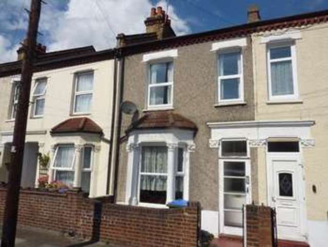  Image of 2 bedroom Terraced house to rent in Gunning Street London SE18 at Gunning Street Plumstead London, SE18 1BY