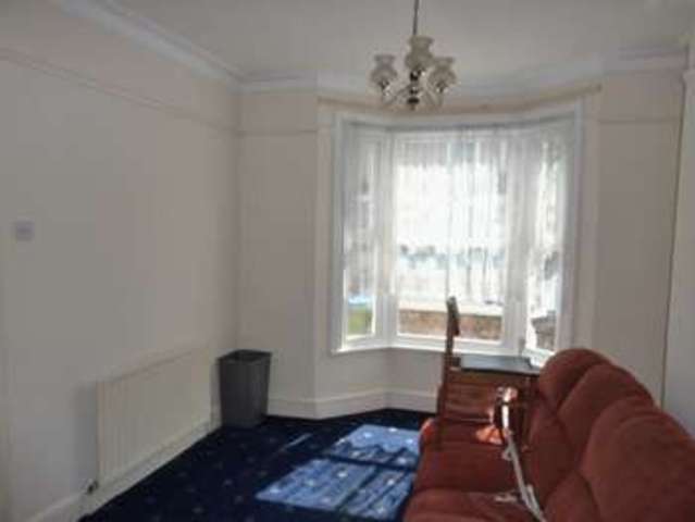  Image of 2 bedroom Terraced house to rent in Gunning Street London SE18 at Gunning Street Plumstead London, SE18 1BY