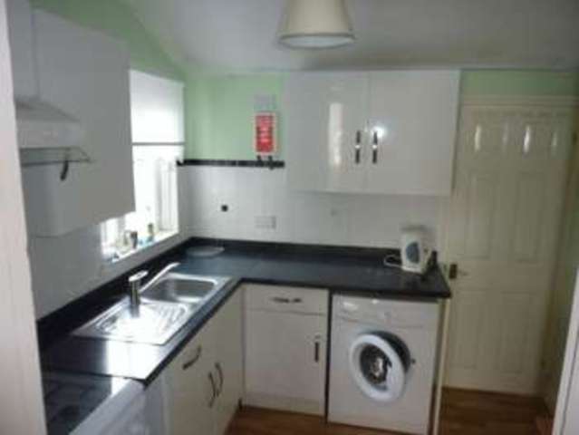  Image of 2 bedroom Terraced house to rent in Gunning Street London SE18 at Gunning Street Plumstead London, SE18 1BY