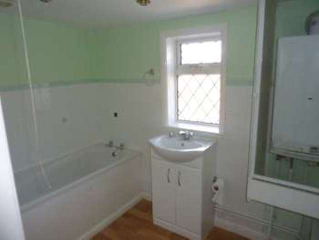  Image of 2 bedroom Terraced house to rent in Gunning Street London SE18 at Gunning Street Plumstead London, SE18 1BY