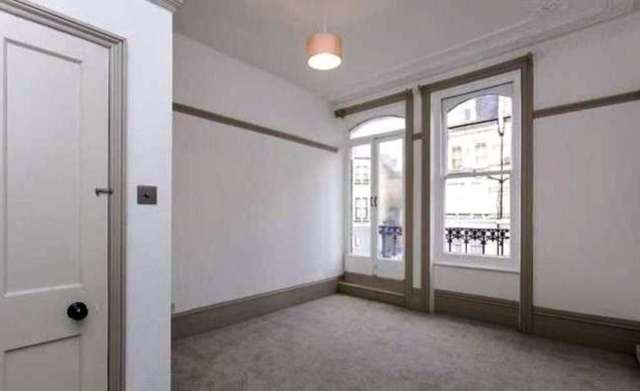  Image of Flat to rent in Gwendwr Road London W14 at West Kensington W14 9BG London, W14 9BG