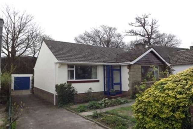  Image of 3 bedroom Bungalow to rent in Oakwood Way Hamble Southampton SO31 at Southampton, SO31 4HJ